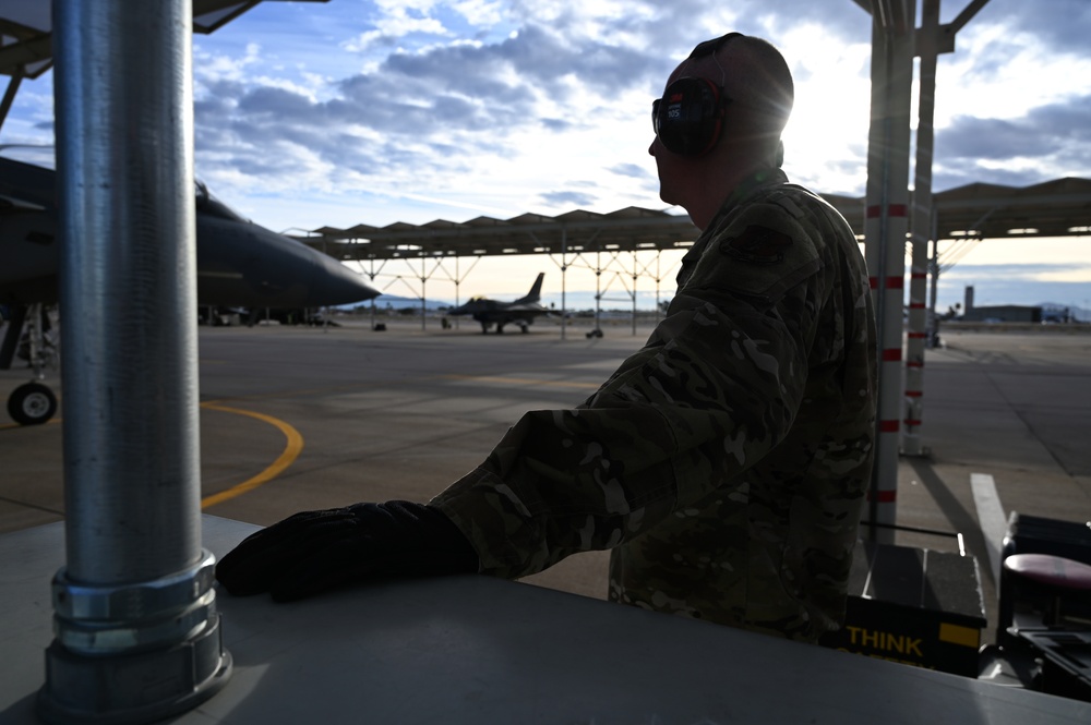 173rd Fighter Wing travels to Tucson to support aspiring F-16 pilot training