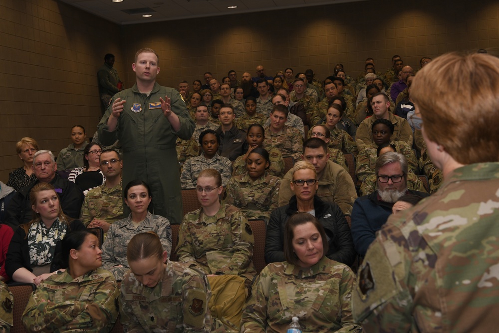 Air Force Surgeon General Visits Raider Country