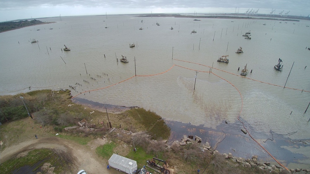 Coast Guard, agencies continue response to oil spill near Baytown, Texas