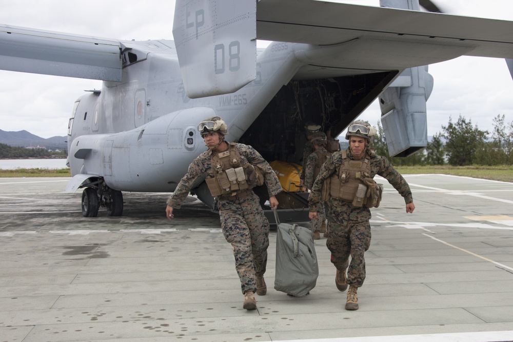 31st MEU Marines conduct HST training