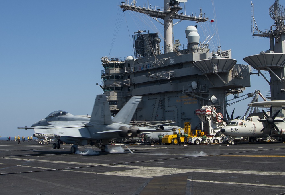 USS Harry S. Truman (CVN 75) transits the Arabian Sea