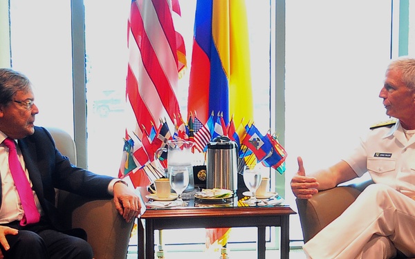 Colombian Minister of Defense Visits SOUTHCOM