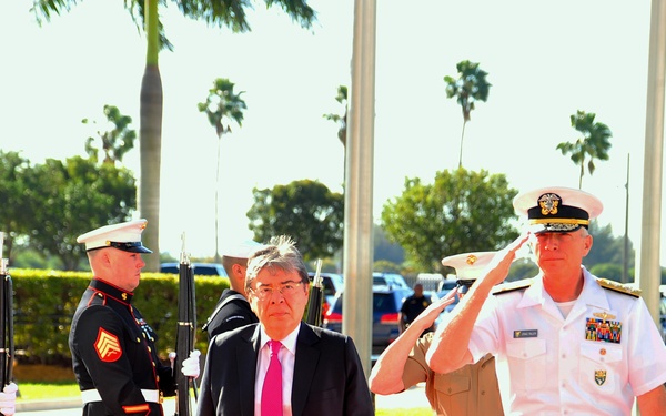 Colombian Minister of Defense Visits SOUTHCOM