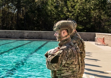 PCAT Students at NAVSCIATTS Conduct Float Test