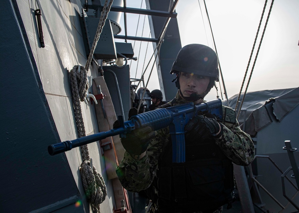 USS Carney (DDG 64)