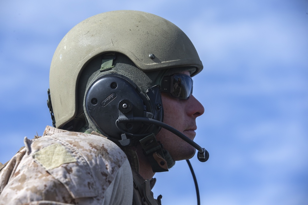 Iron Fist 2020: US Marines and JGSDF soldiers conduct AAV gunnery