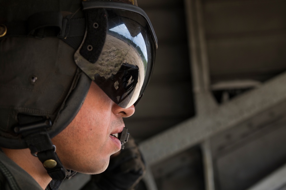 HMH-464 performs flight training at Hunter Army Airfield