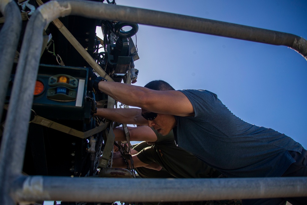 VMFA-224 arrives to MCBH in support of HMLA-367 FACA training