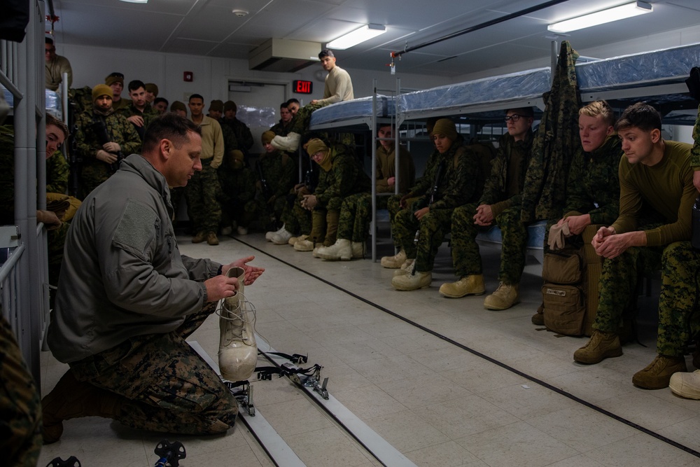 2nd LAAD Marines practice using ski equipment