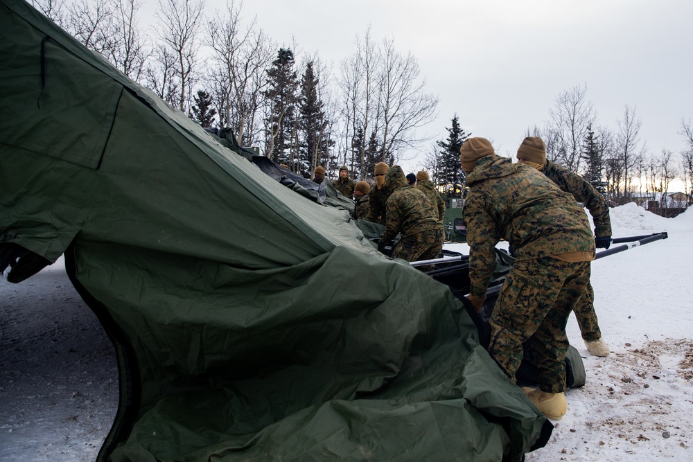 2nd LAAD Marines set up tents