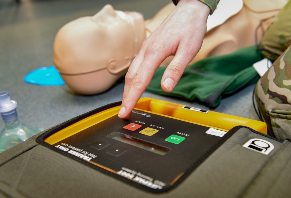 Life-saving skills: 86 MDG offers CPR, AED certs