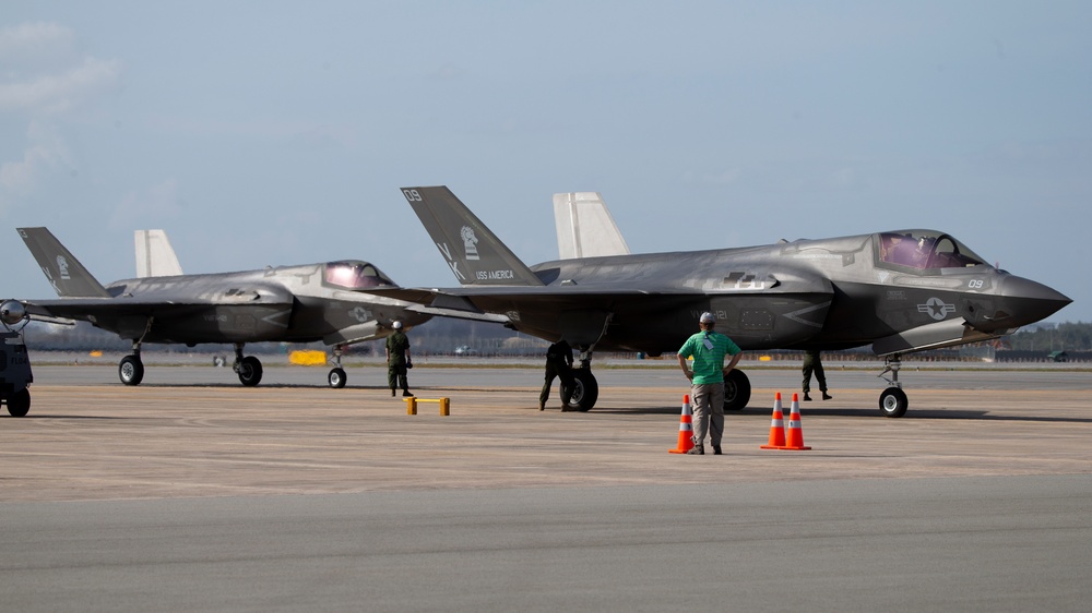 U.S. Marine Corps F-35Bs arrive to 2020 Singapore Airshow