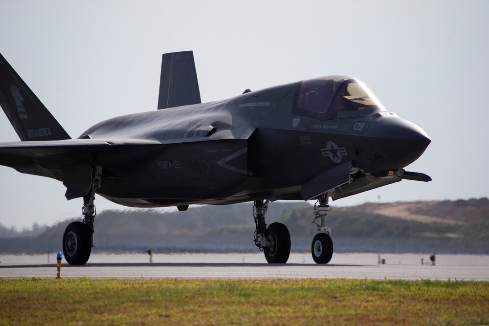 U.S. Marine Corps F-35Bs arrive to 2020 Singapore Airshow