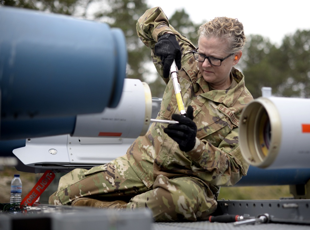Spangdahlem munitions Airmen prepare F-16 armament during FTD Portugal 2020