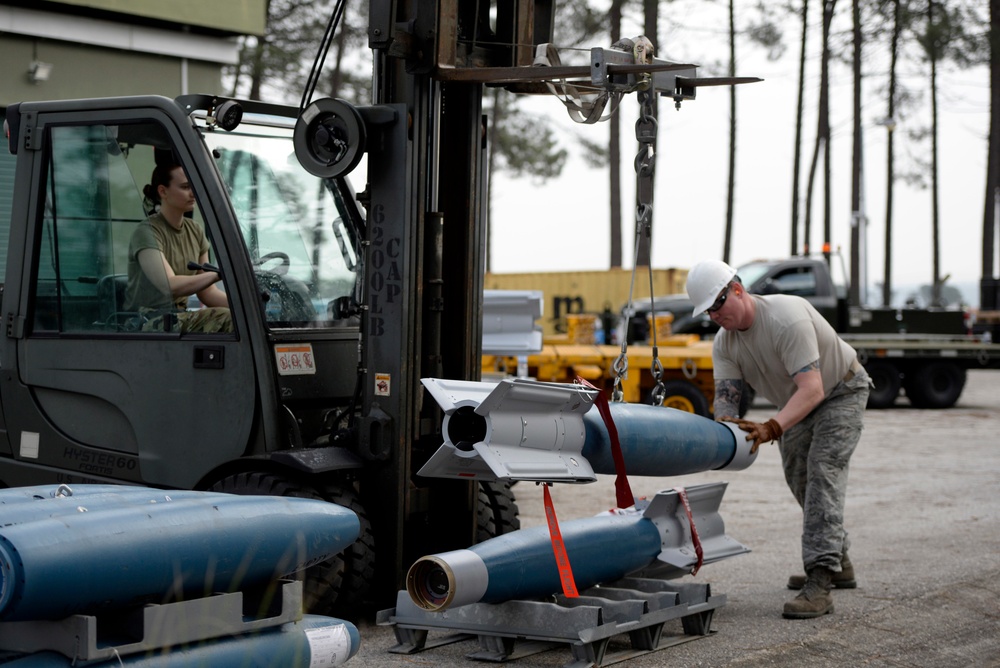 Spangdahlem munitions Airmen prepare F-16 armament during FTD Portugal 2020