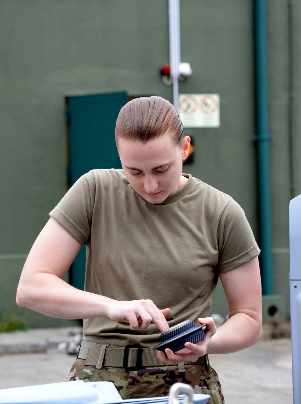 Spangdahlem munitions Airmen prepare F-16 armament during FTD Portugal 2020