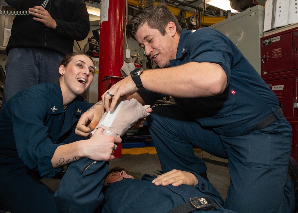 Sterett Conducts Medical Training Team Drill