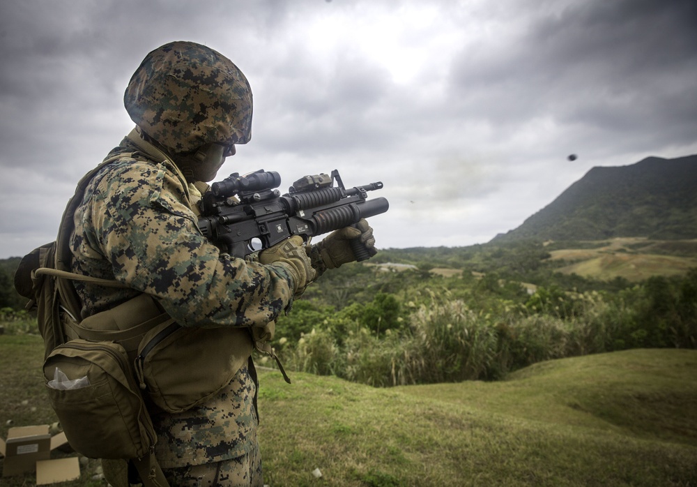 3rd Marine Division sends rounds down range