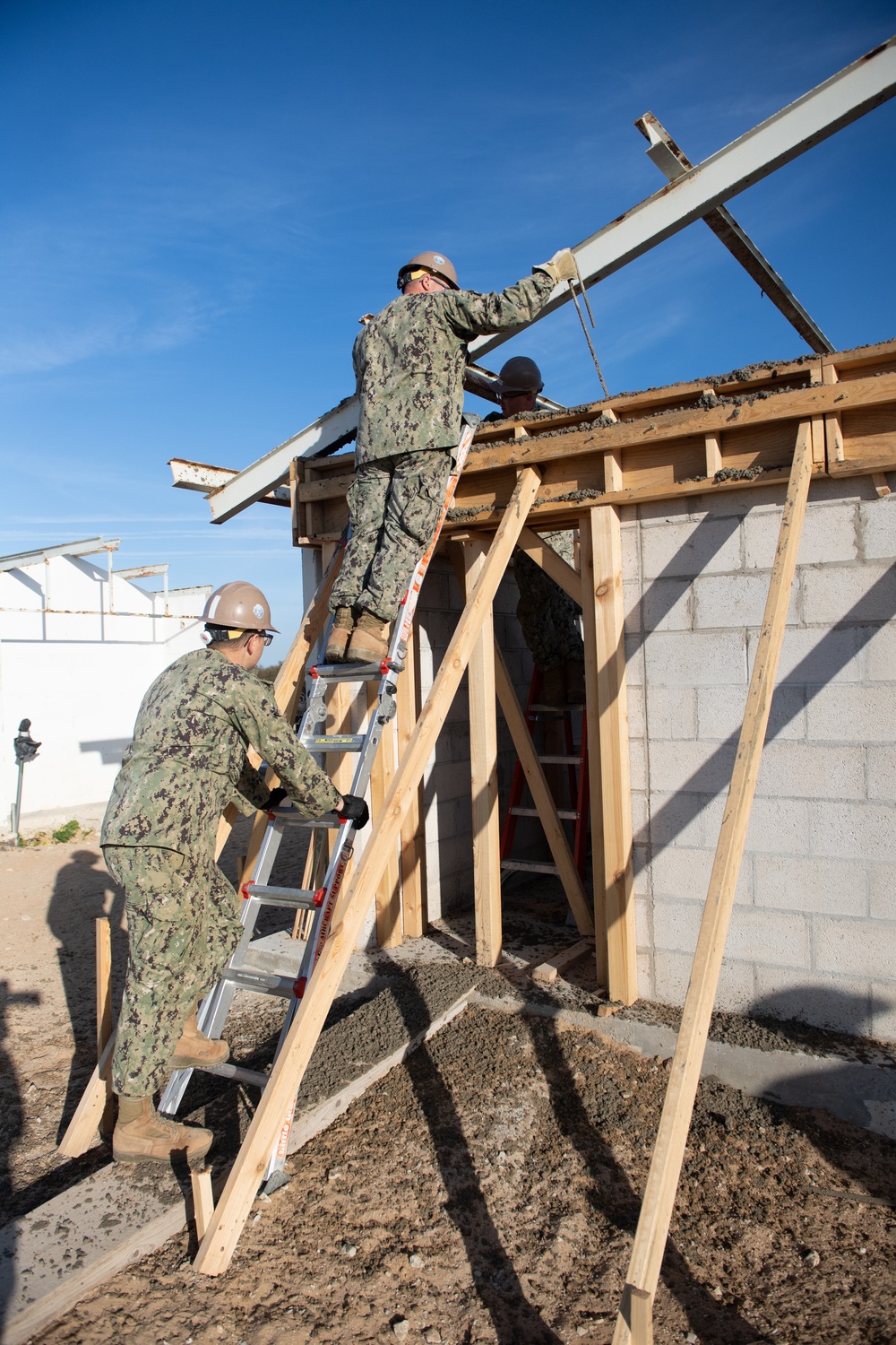 Seabees Construct Working Dog Kennel on Naval Station Rota