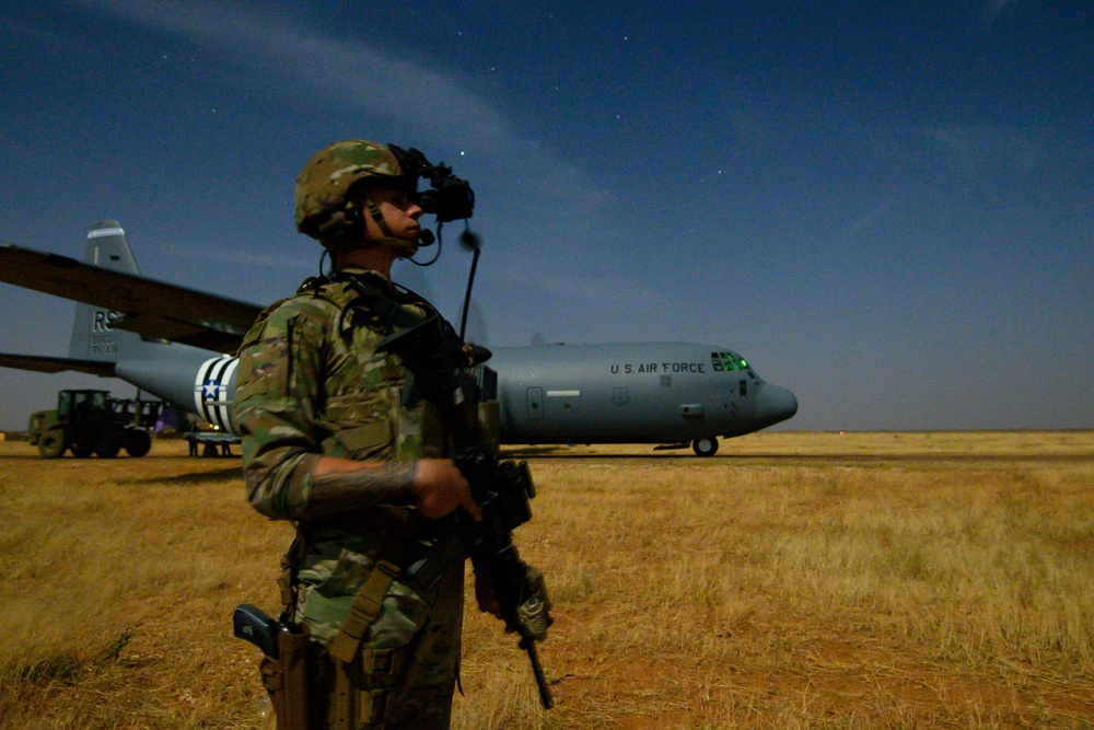 75th EAS delivers supplies to outpost in Somalia