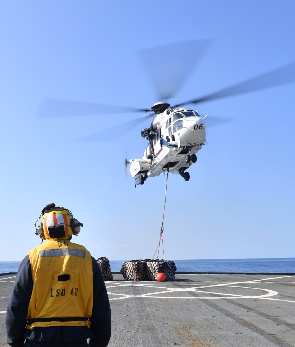 USS Germantown (LSD 42) replenishment-at-sea