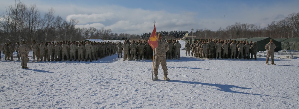 U.S. Marine Col. Perry Awards Marines and Sailor at Northern Viper 2020 U.S. Marine Col. Perry Awards Marines and Sailor at Northern Viper 2020