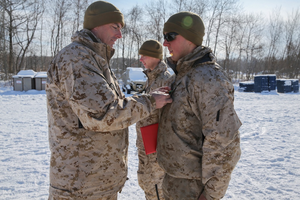 U.S. Marine Col. Perry Awards Marines and Sailor at Northern Viper 2020 U.S. Marine Col. Perry Awards Marines and Sailor at Northern Viper 2020