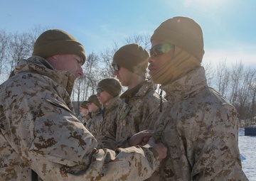 U.S. Marine Col. Perry Awards Marines and Sailor at Northern Viper 2020