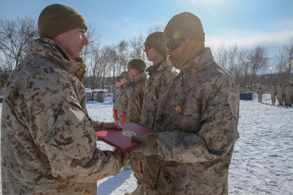 U.S. Marine Col. Perry Awards Marines and Sailor at Northern Viper 2020 U.S. Marine Col. Perry Awards Marines and Sailor at Northern Viper 2020