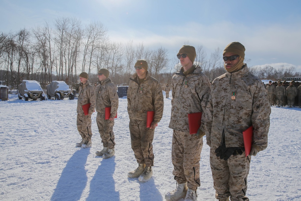 U.S. Marine Col. Perry Awards Marines and Sailor at Northern Viper 2020 U.S. Marine Col. Perry Awards Marines and Sailor at Northern Viper 2020