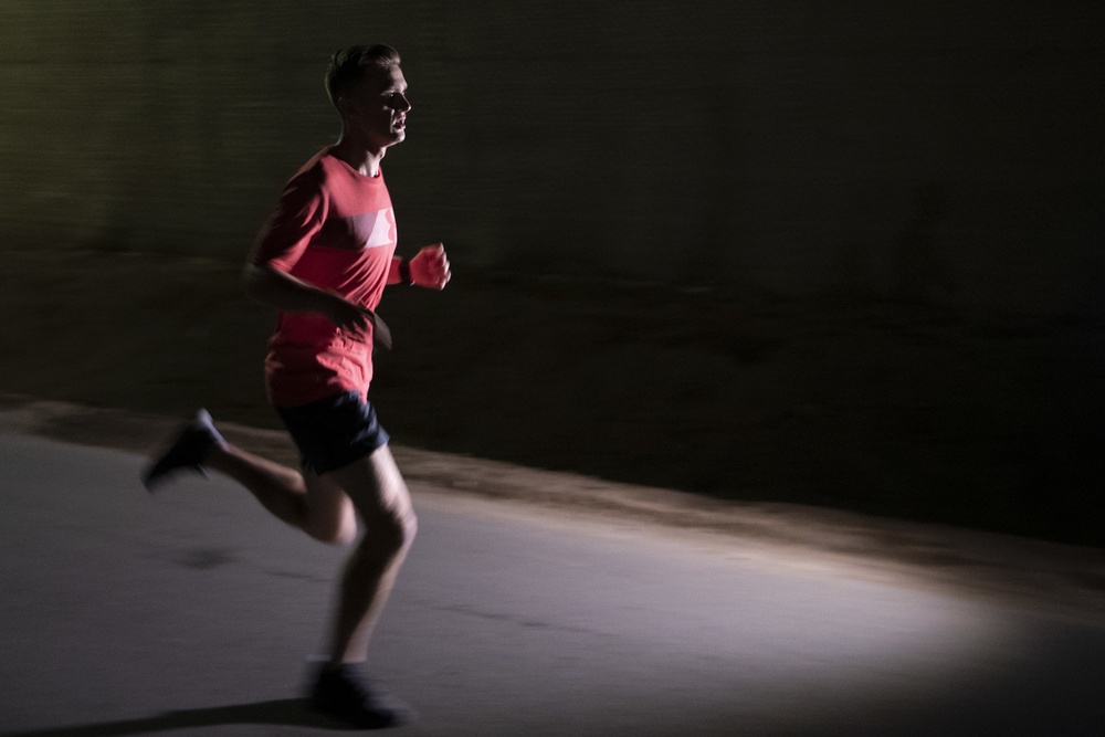 Army Soldiers fight for spot in French Desert Commando Course