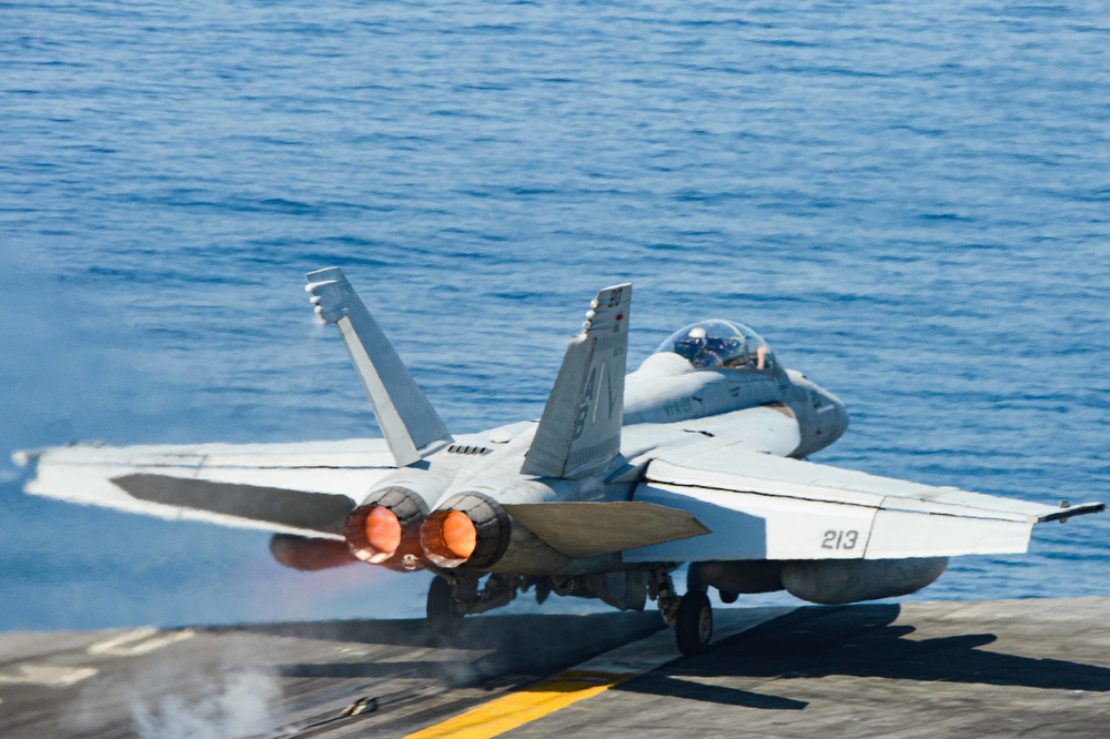 USS Harry S. Truman (CVN 75) transits the Arabian Sea