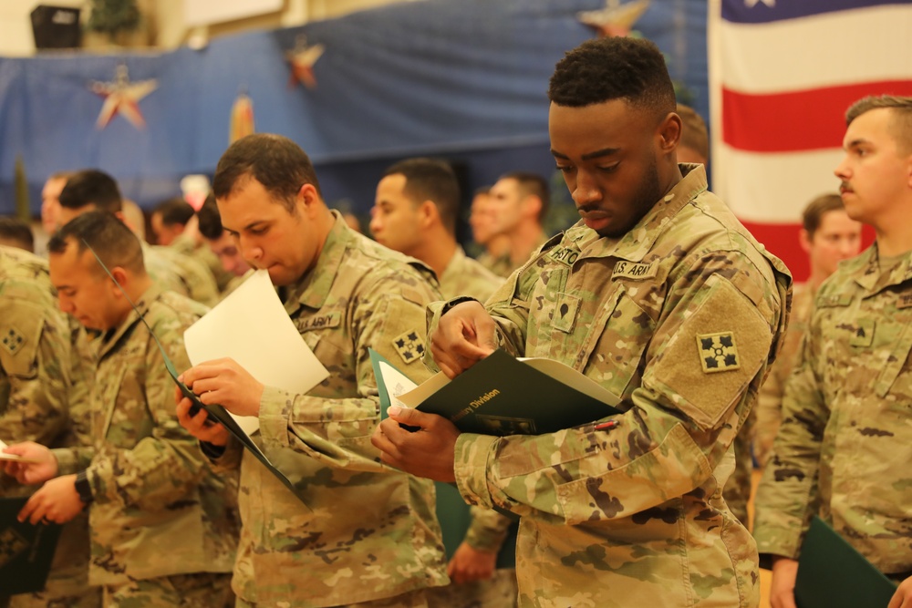 Mass re-enlistment: Soldiers reaffirm commitment