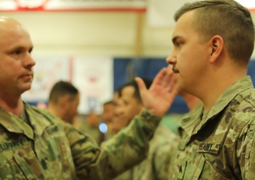Mass re-enlistment: Soldiers reaffirm commitment