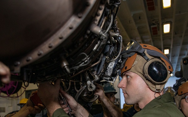 MV-22B Maintenance