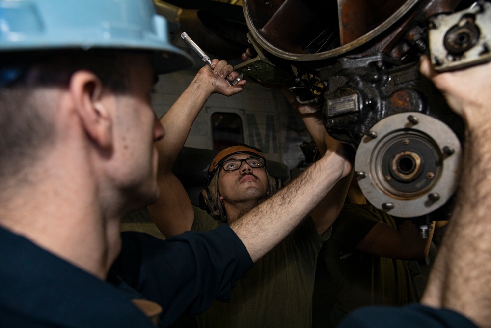 MV-22B Maintenance