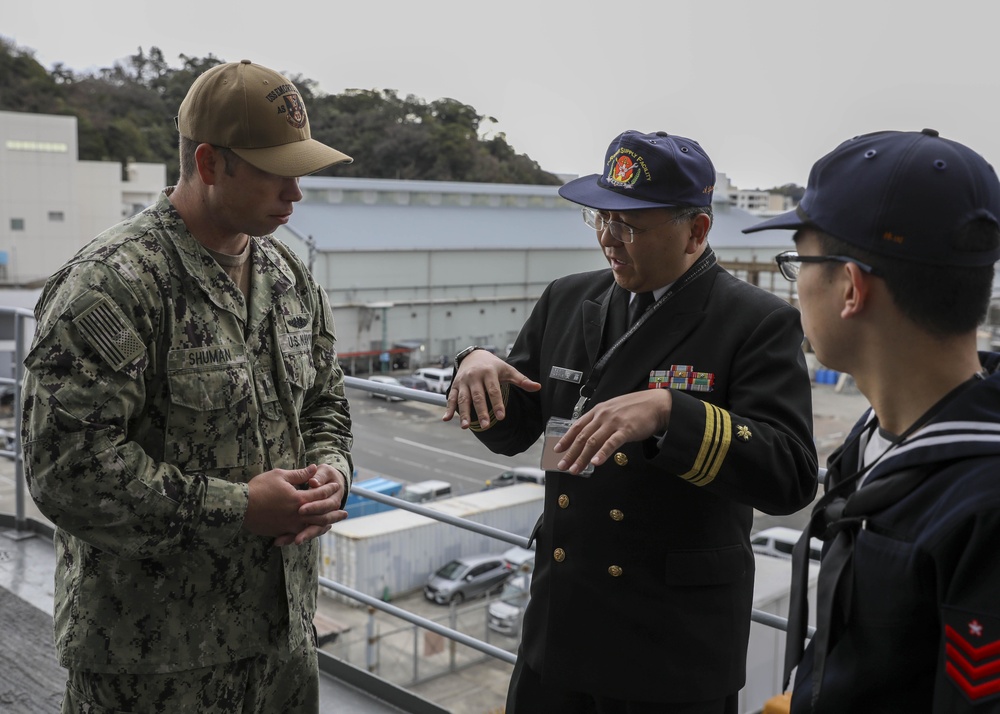 Emory S Land Hosts JMSDF