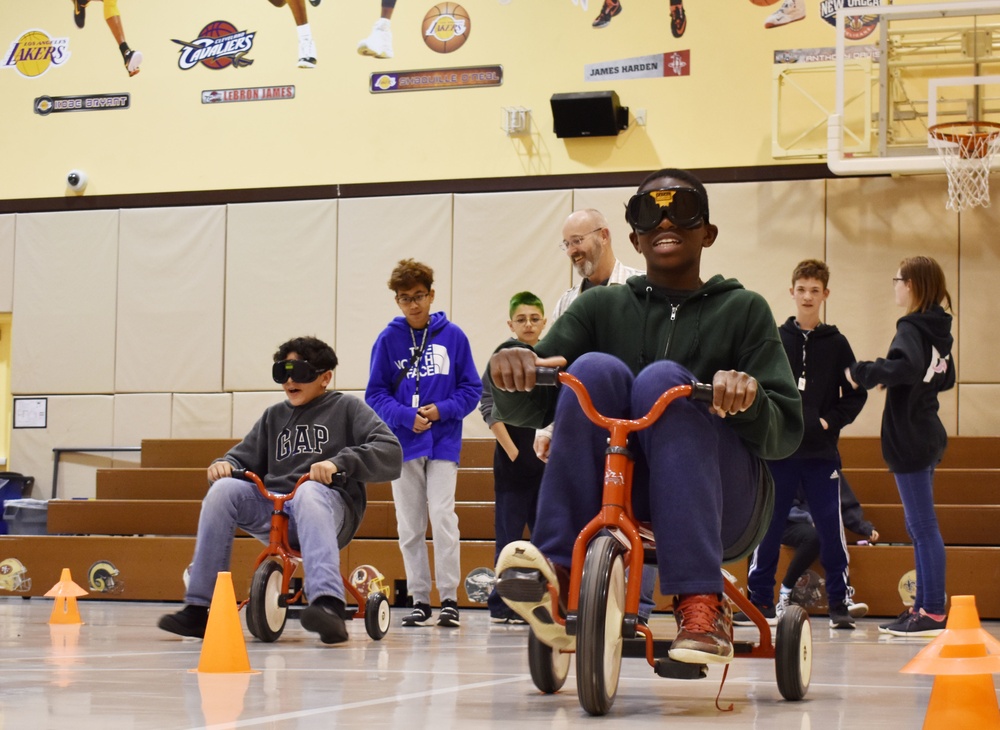 Camp Zama Youth Center holds Teen Dating Violence Awareness Lock-in