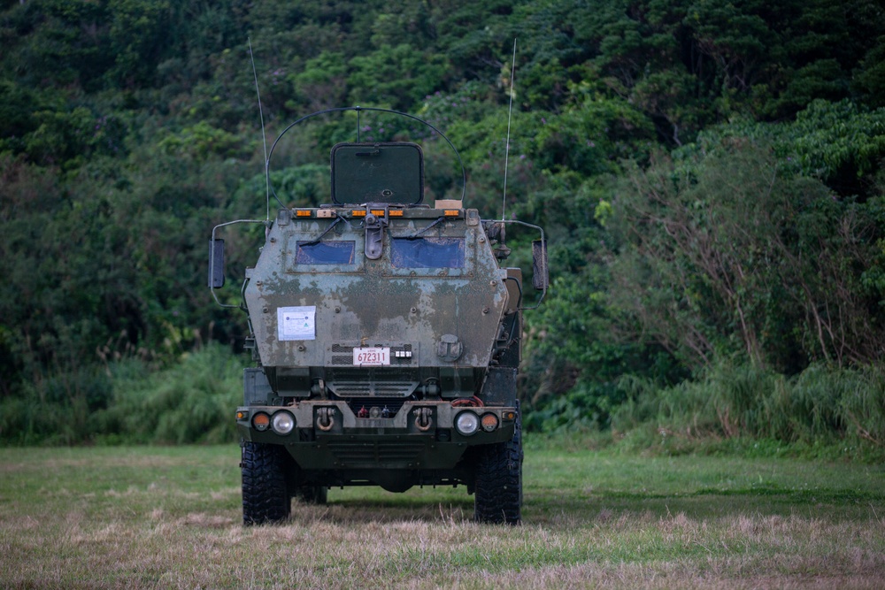 Strike from the Sea: 31st MEU lands HIMARS via LCAC