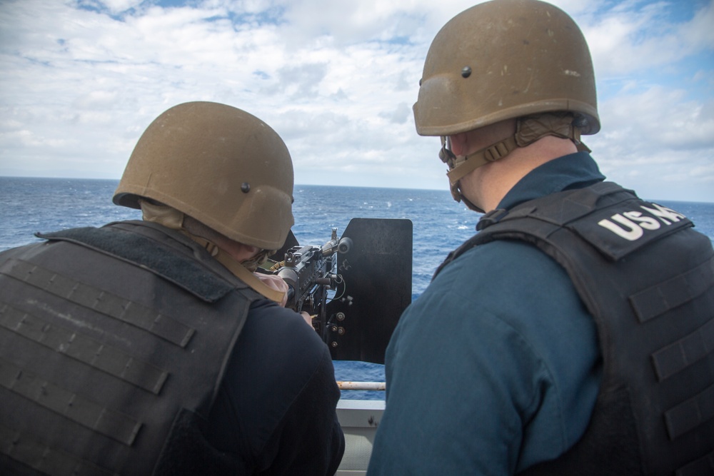 Blue-Green machine gun team: 31st MEU Marines train with Sailors on M240B