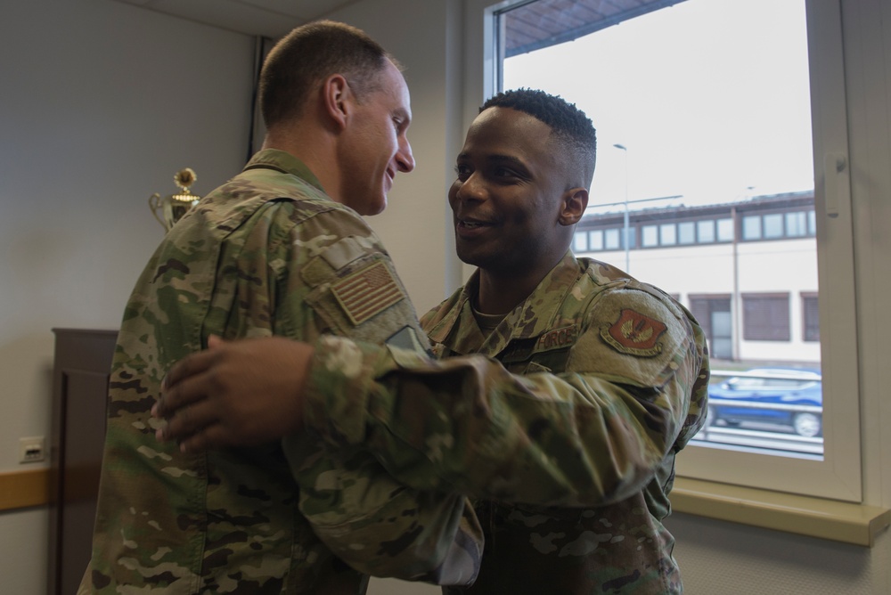 Airlifter of the Week: His door’s always open