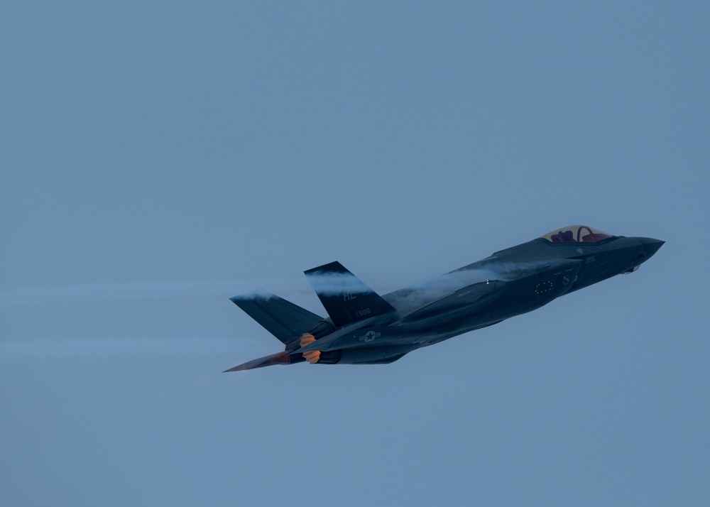 F-35 Demo Team perfects their routine