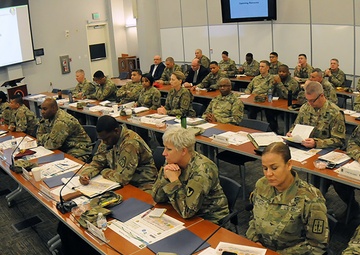 CASCOM hosts senior sustainment warrant officer forum