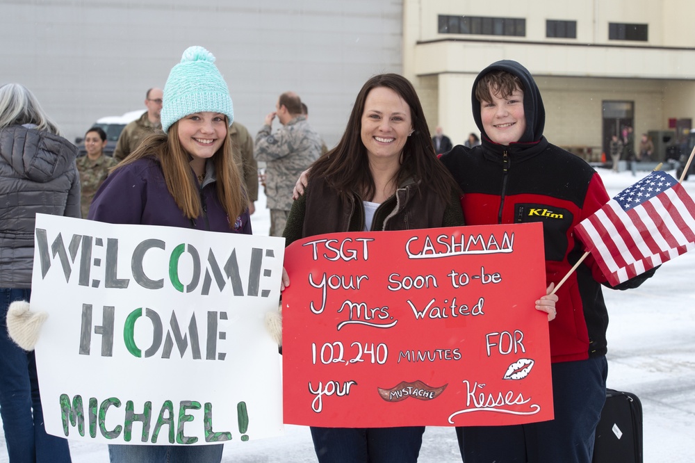 Alaska National Guardsmen return from Iraq to JBER