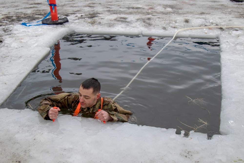 207th Engineer Utilities Detachment implements water immersion training