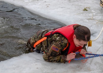 207th Engineer Utilities Detachment implements water immersion training