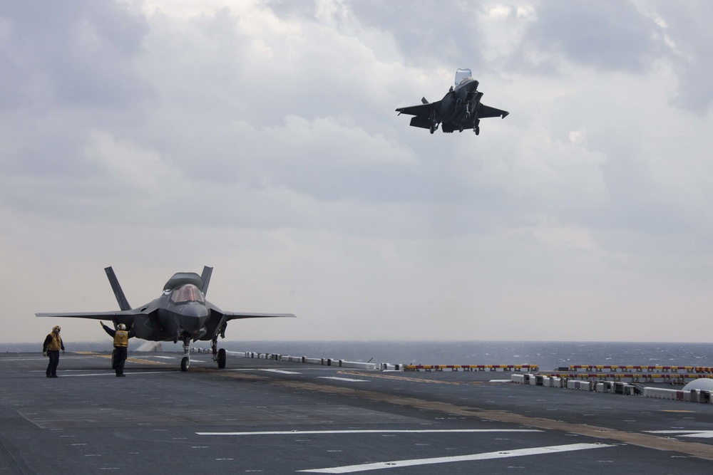 31st MEU Marines conduct Flight Ops aboard the USS America