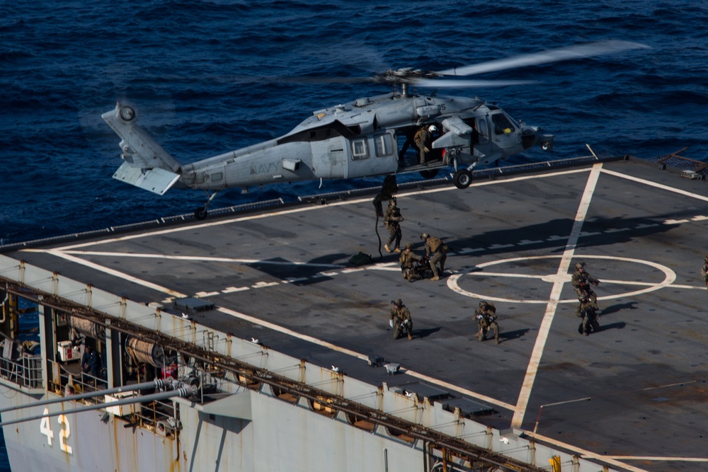 Welcome Aboard: 31st MEU conducts VBSS training