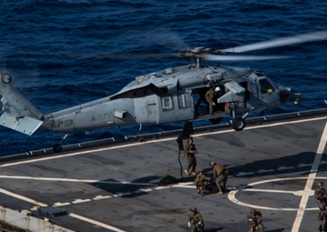 Welcome Aboard: 31st MEU conducts VBSS training