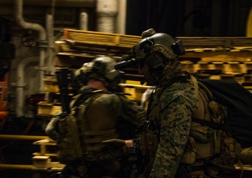 Welcome Aboard: 31st MEU conducts VBSS training
